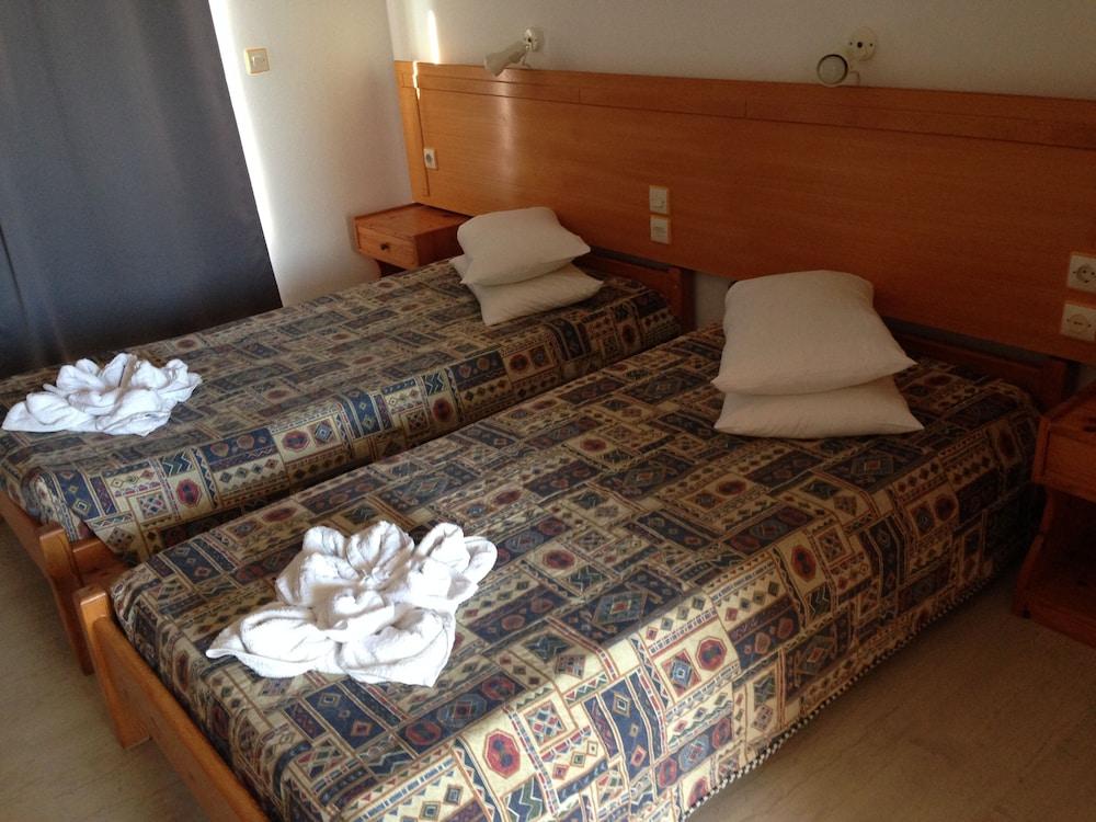 Pantheon Hotel Kéfalos Eksteriør bilde